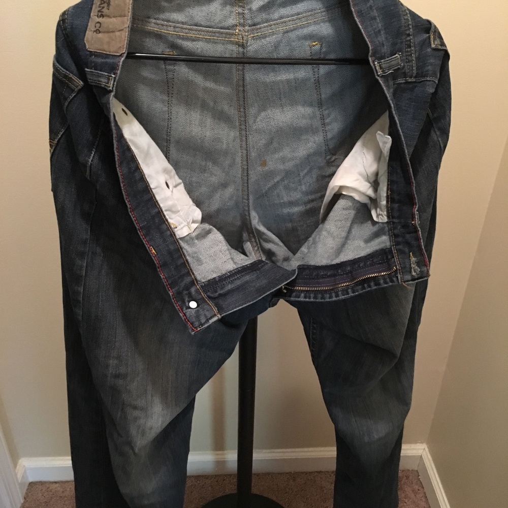 Men’s Wrangler relaxed boot cut